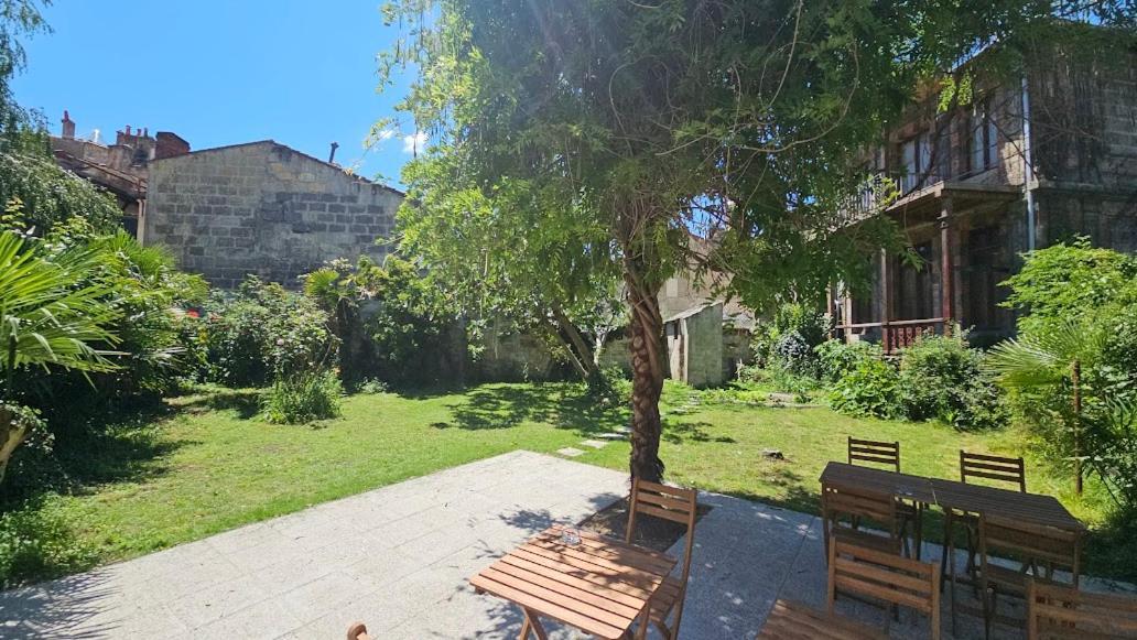 Le Jardin Cafe Bed & Breakfast Bordeaux Exterior foto