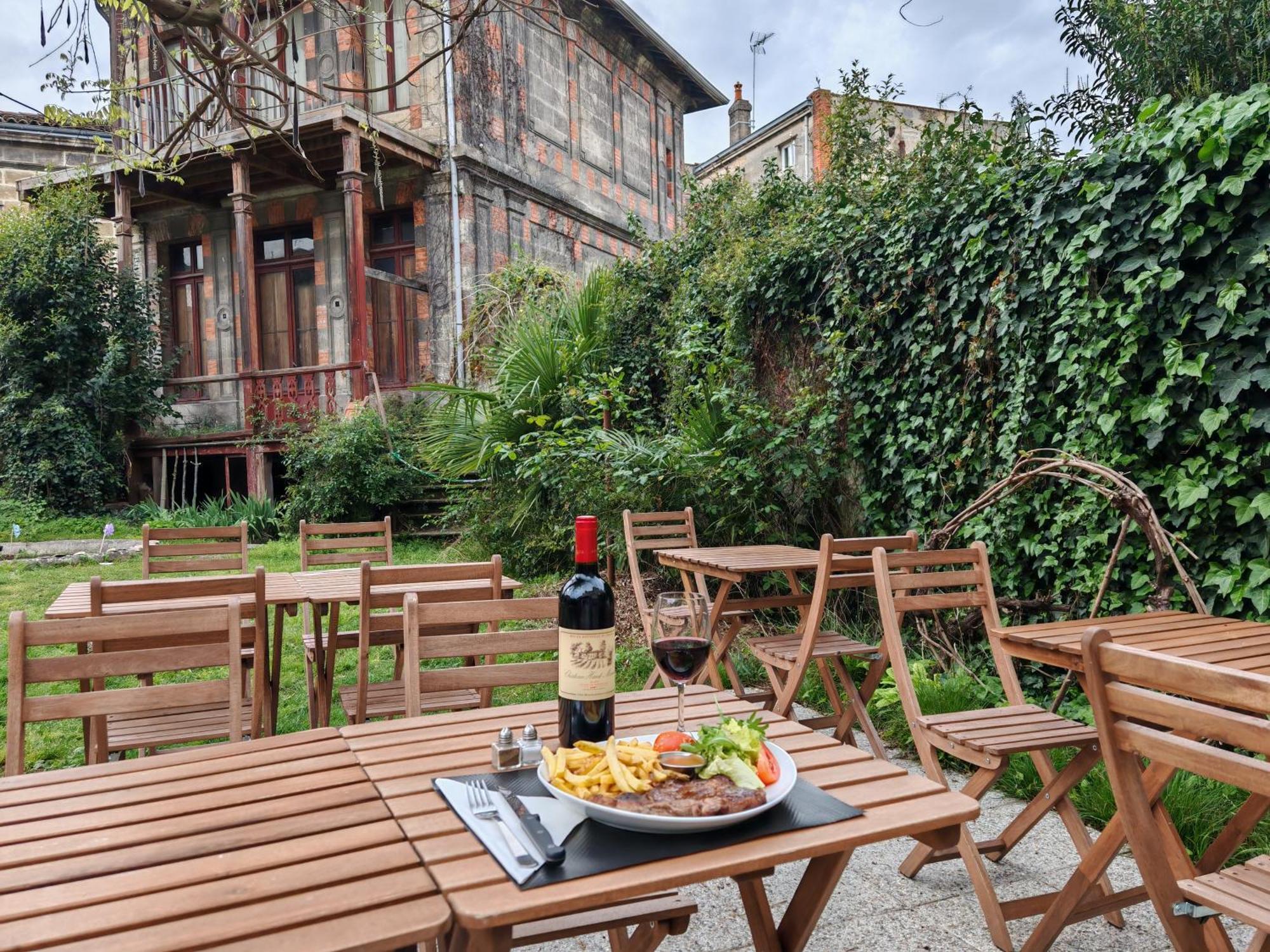 Le Jardin Cafe Bed & Breakfast Bordeaux Exterior foto
